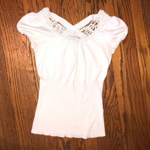 🦋pick 5/$25!  曆 White short sleeve sweater top